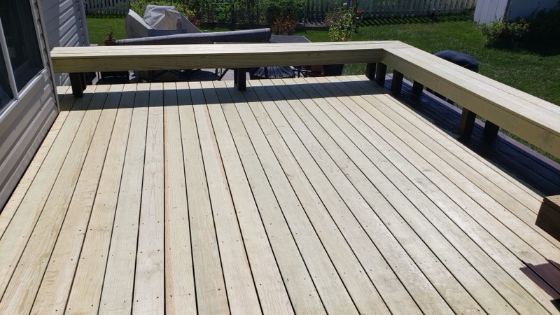 Deck build Rosedale